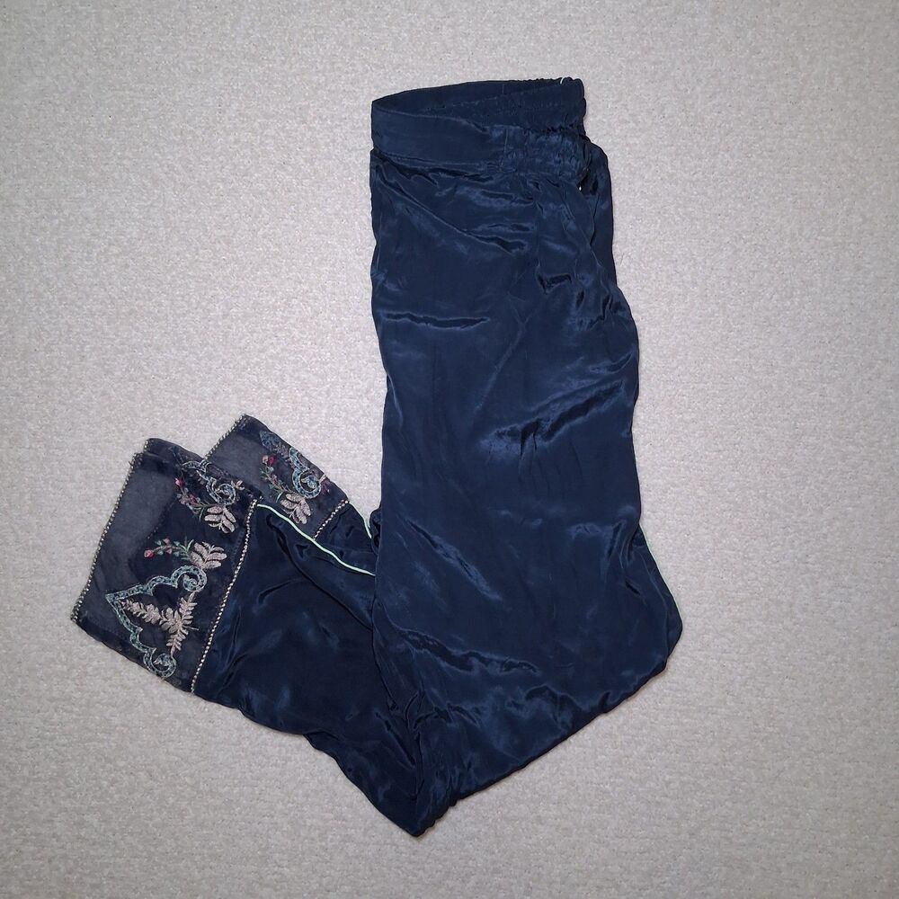 Unique Soft Silky Capri Pants Sz S Embroidered Eclectic Artsy Floral Lace Light